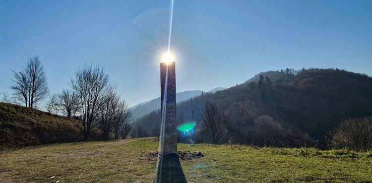 monolith romania