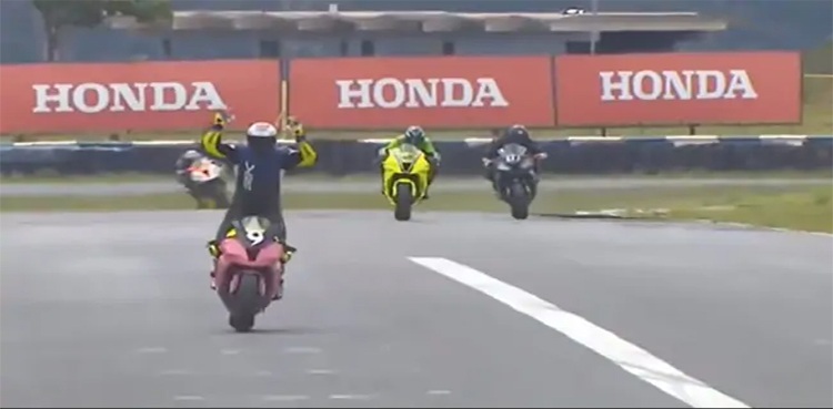 superbike-racer-claims-victory-brazil