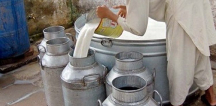 milk vehicles crackdown, price talks failure, Karachi