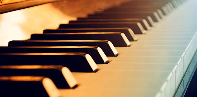 police-piano-recovery-musician