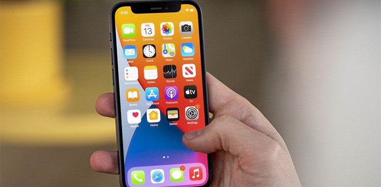 Apple iPhone 12