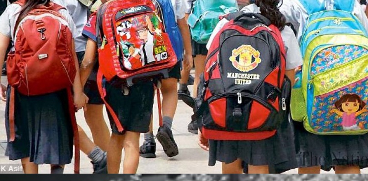 bag-packs-lahore-police-drugs- mother