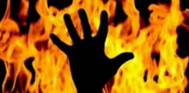 Lahore High Court (LHC) wife set on fire, bail