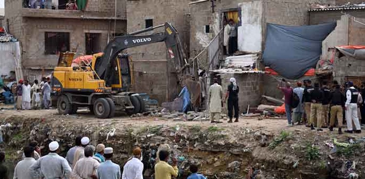Angry SHC asks KMC why it demolished houses near Gujjar Nullah