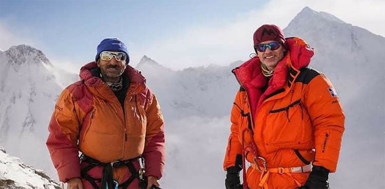 K2, Ali Sadpara, John Snorri, JP Mohr, PAF plane