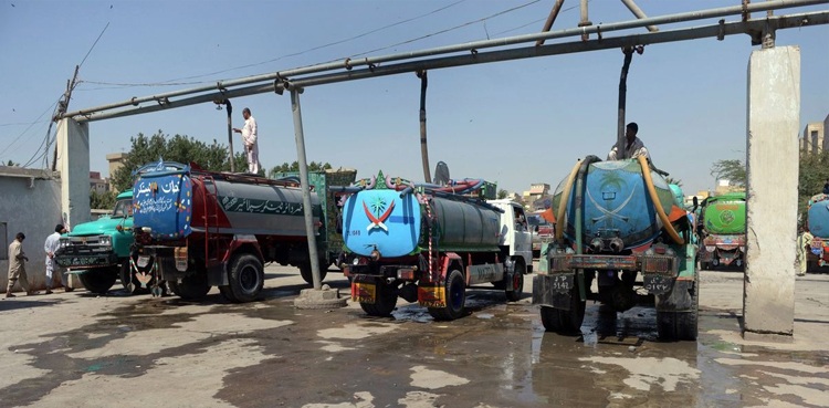 water tanker, karachi, landhi, killing, motor cycle, pillion riders, minor