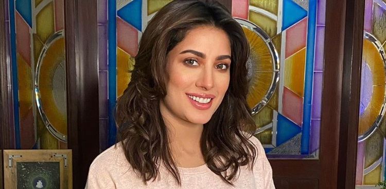 Mehwish Hayat single
