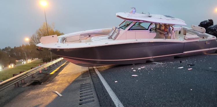 boat falls highway florida traffic