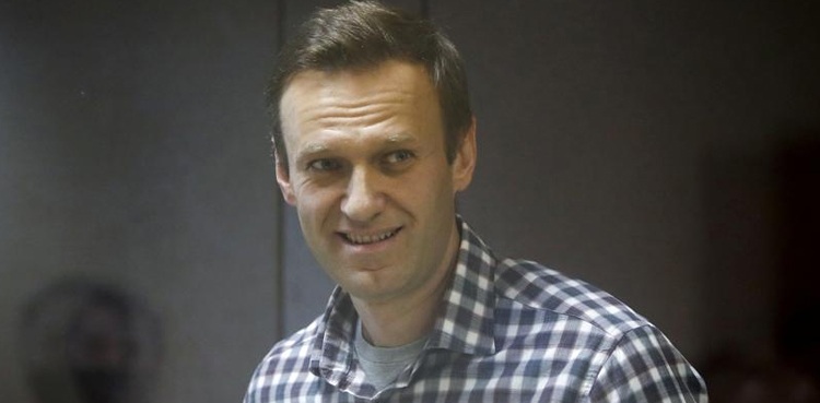 Navalny, Russian voters, vote out Kremlin candidates