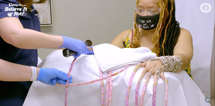 fingernails-world-record-girl