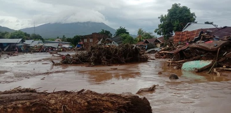 Cyclone Sitrang, Bangladesh, hundreds of thousands evacuation