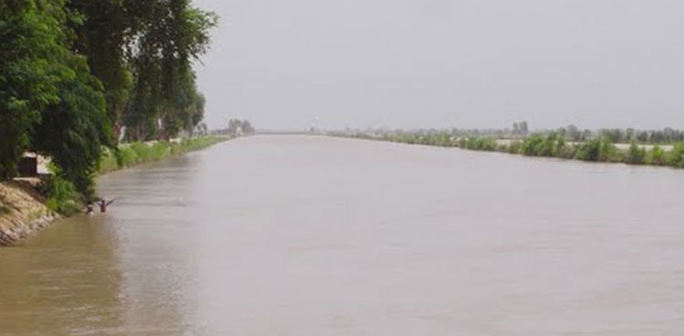 couple jump in canal, sanghar