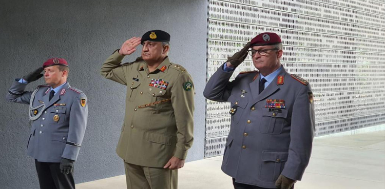 COAS Bajwa pCOAS-Bajwa-pays-visit-to-German-counterpart,-discusses-regional-securityays visit to German counterpart, discusses regional security
