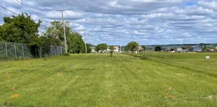 School Canada Graves