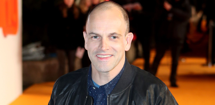 Jonny Lee Miller