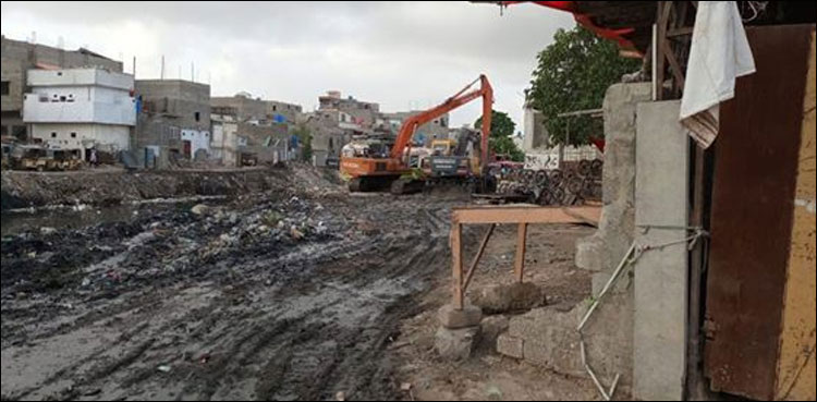 Desultory efforts to stop flooding only torment Karachi poor