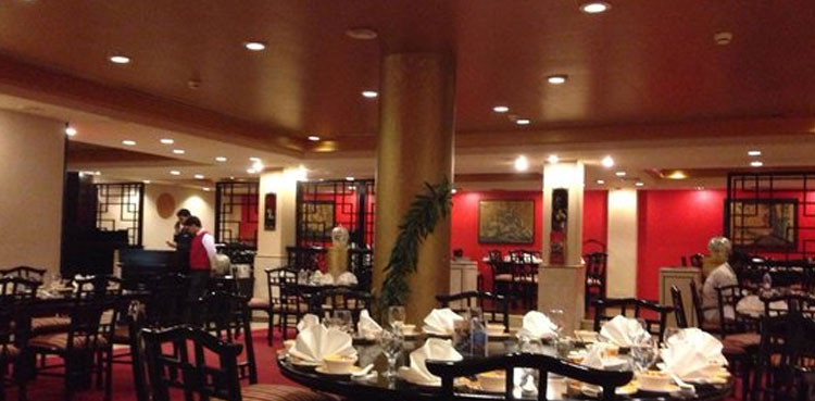 Court orders restaurants, markets to close by 10pm