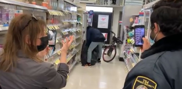 mugger shoplift video