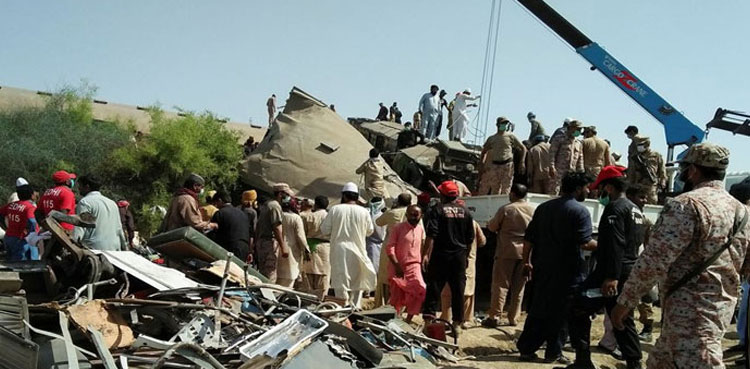 train accident ghotki