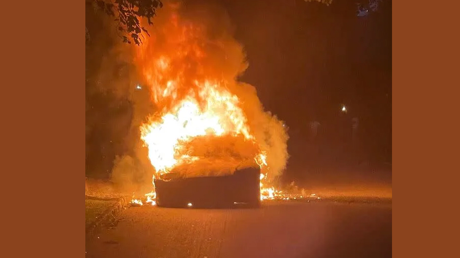 tesla car fire
