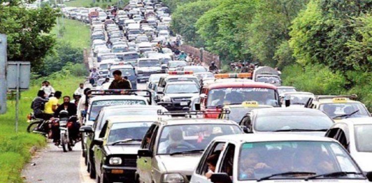 tourists murree