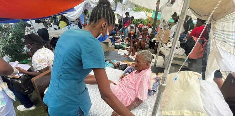 haiti quake medical help hospitals