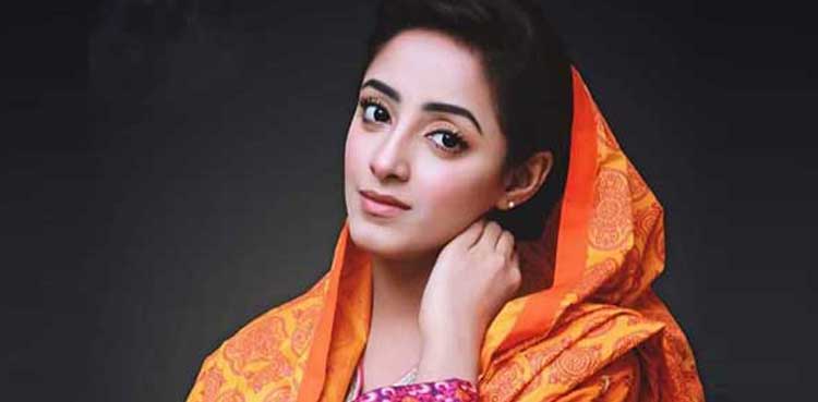 sanam chaudhry Instagram