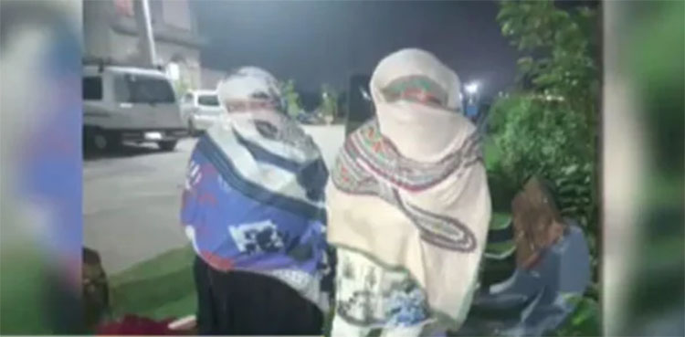 Lahore gang-rape mother daughter