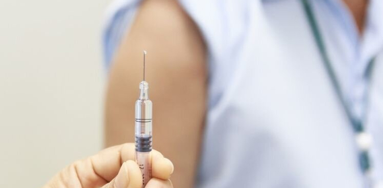 FluMos-v2: US begins human trials of 'universal' flu vaccine