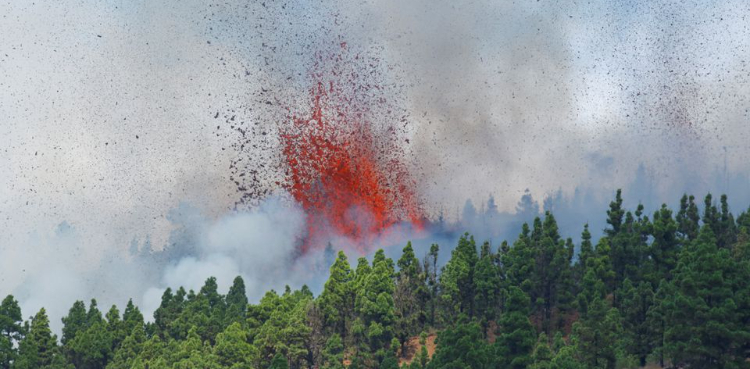 Spain Lava pours out of Volcano