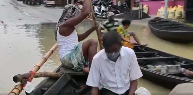 India heavy floods, half million flee homes, Assam