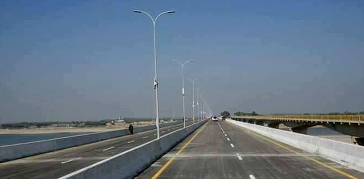 Thatta-Sujawal bridge streetlights