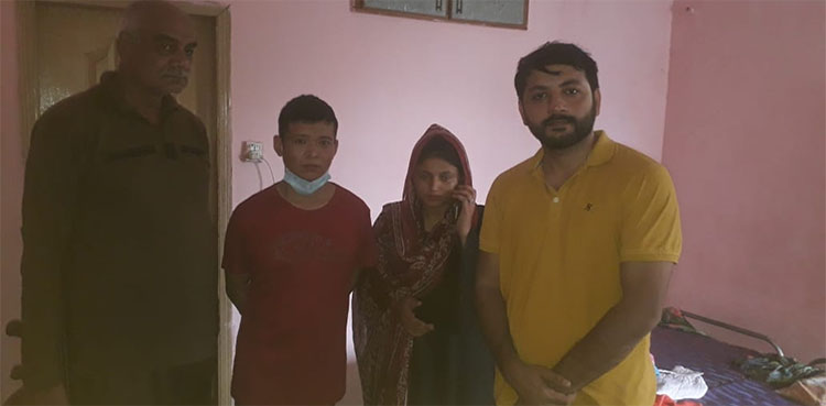 chinese man, domestic dispute, wife, lahore,