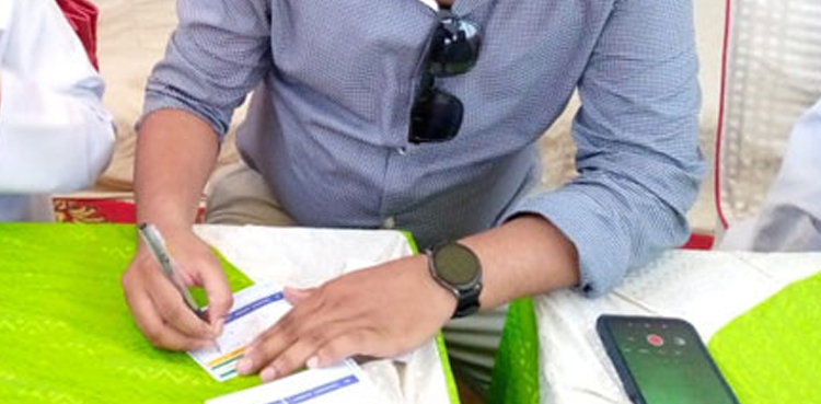 fake covid vaccine entries arrests punjab cities