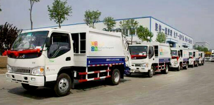 karachi-gets-new-garbage-lifting-machines