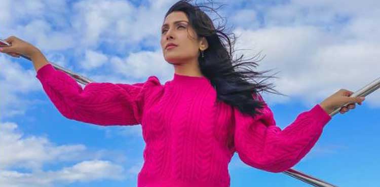 ayeza khan, social media, pictures,