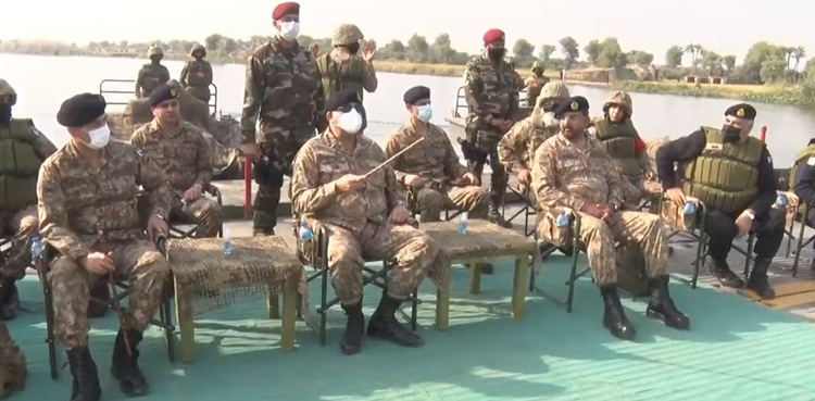 qamar javed bajwa, pakistan army, hq southern command multan, strike corps