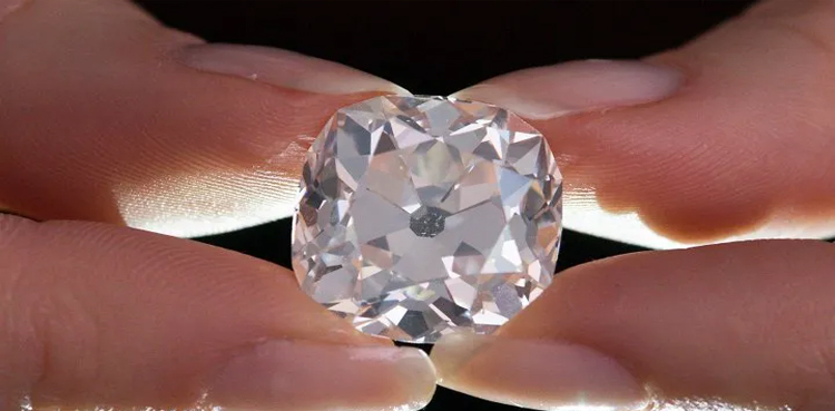 Missing diamond ring, Viral, found inside vacuum cleaner