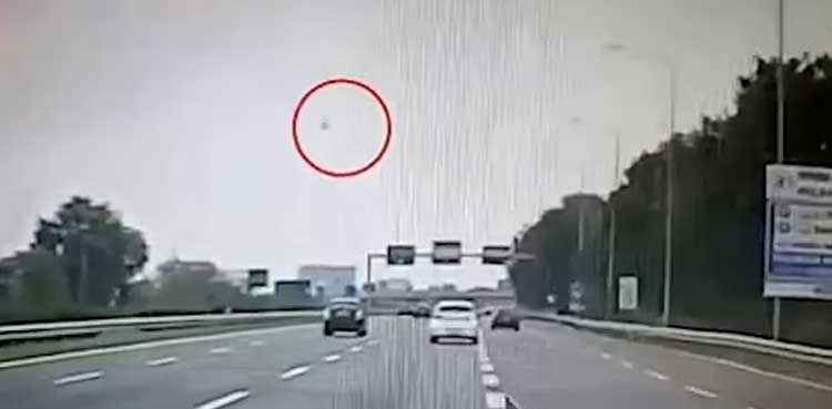 aircraft crashes italy