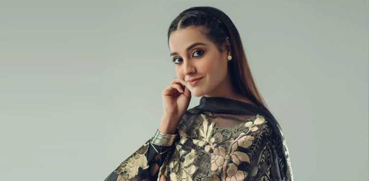 iqra aziz son, picture viral, yasir hussain