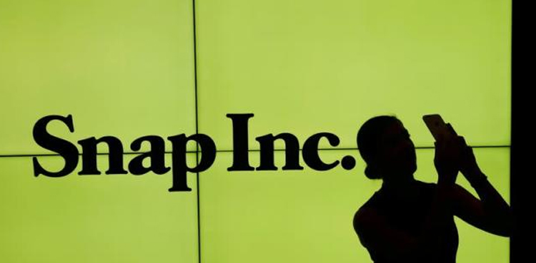 snap tech firms photo messaging app apple privacy update