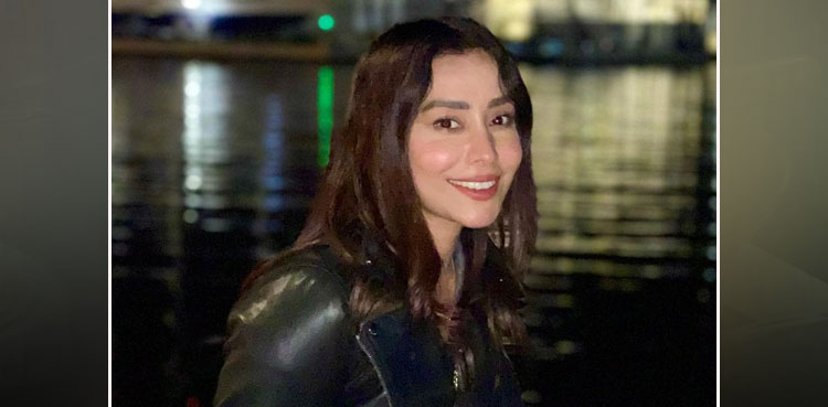 maira khan, actor, viral, pictures