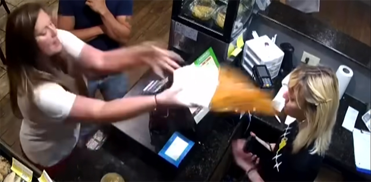 WATCH-Furious-customer-throws-soup-at-restaurant-manager's-face