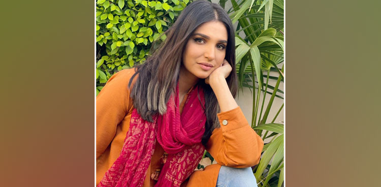 amna illyas pictures