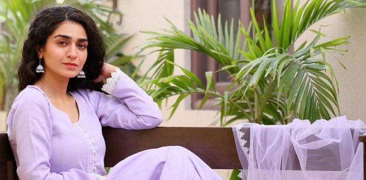 Jalan, hajra yamin latest viral pictures