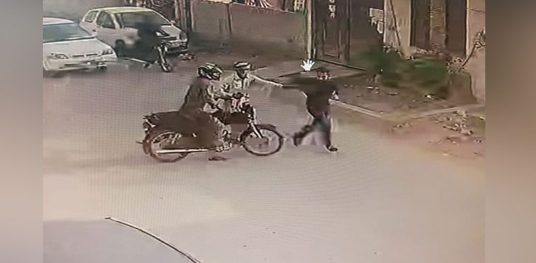 karachi-man-robbed-bank-cash