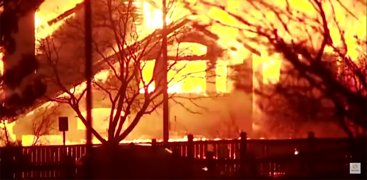 Colorado wildfire prompts mass evacuations