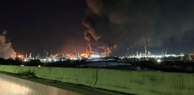 oil refinery fire texas exxon baytown