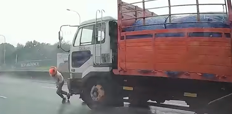 scary, scary video, horrific video, motorcyclist, motorcycle