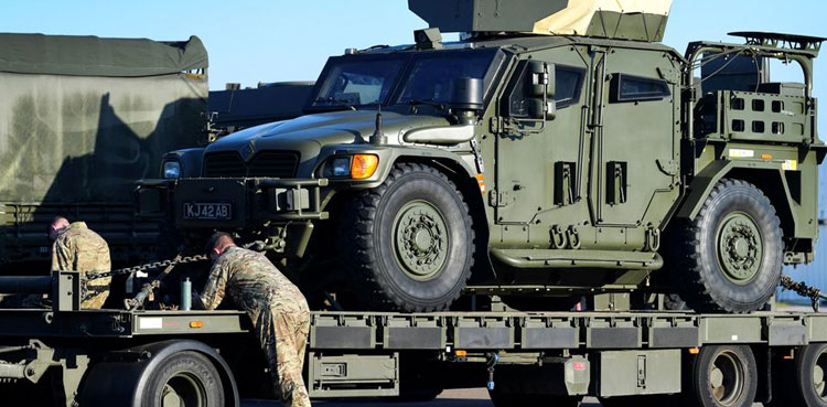 ukraine tensions uk troops